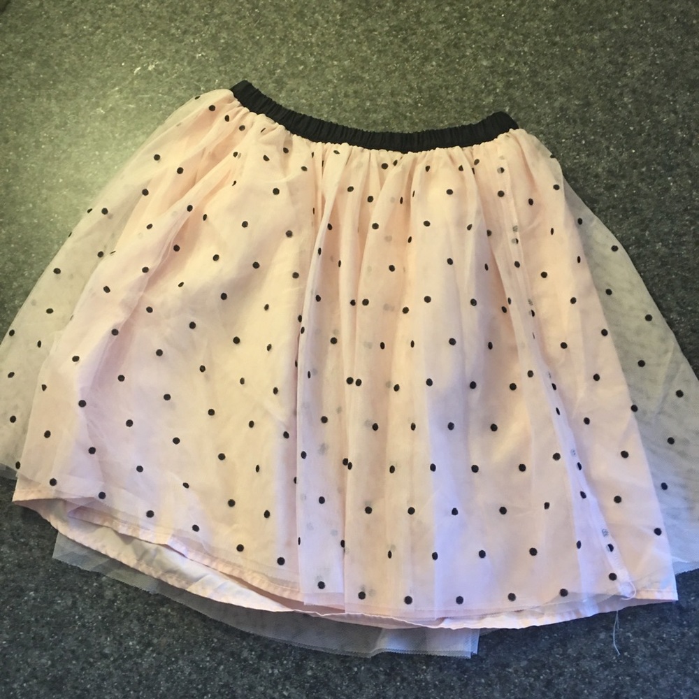 Gap- polka dot skirt.